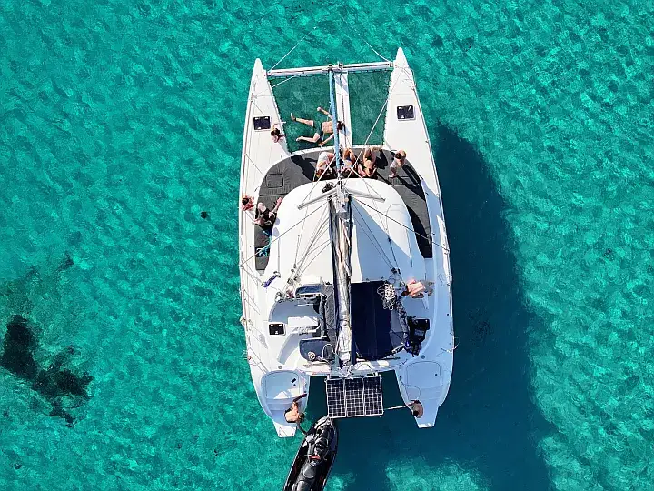 Catamaran Lagoon 38