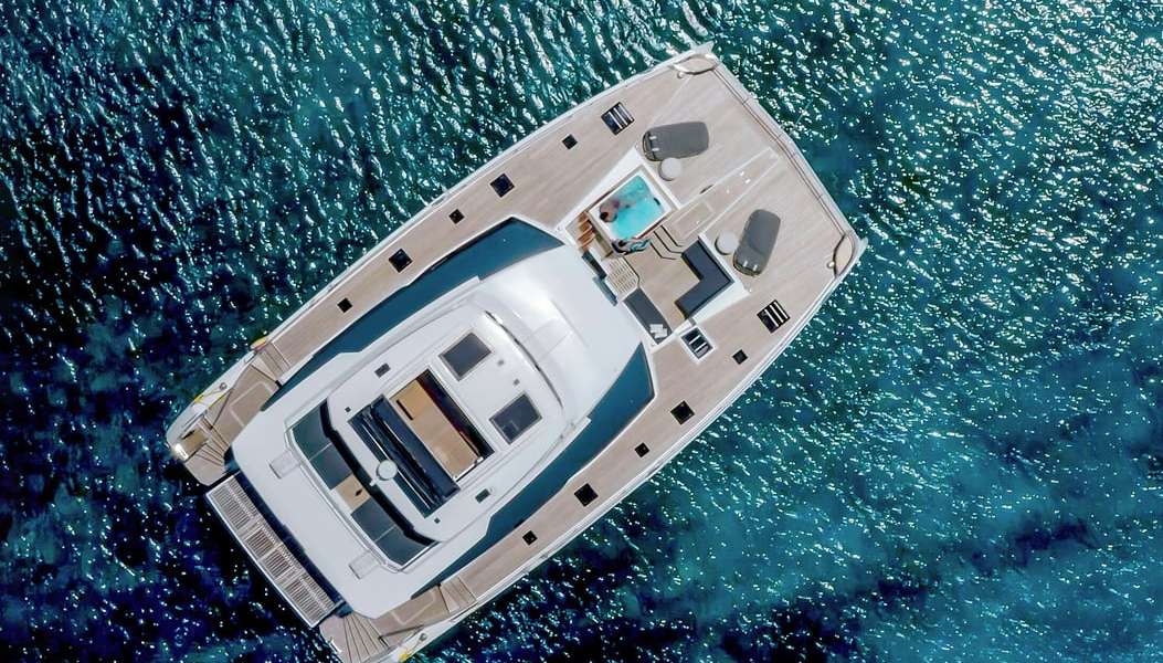 Catamaran à Moteur Power 67