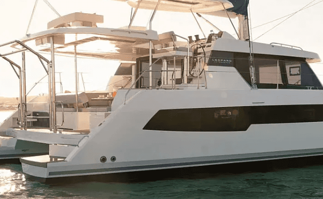 Catamaran Leopard 42