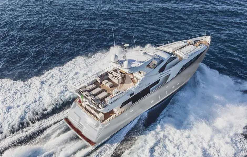 Luksusowy Jacht Ferretti Custom Line 100