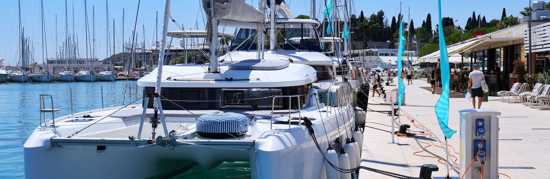 Catamaran Lagoon 38