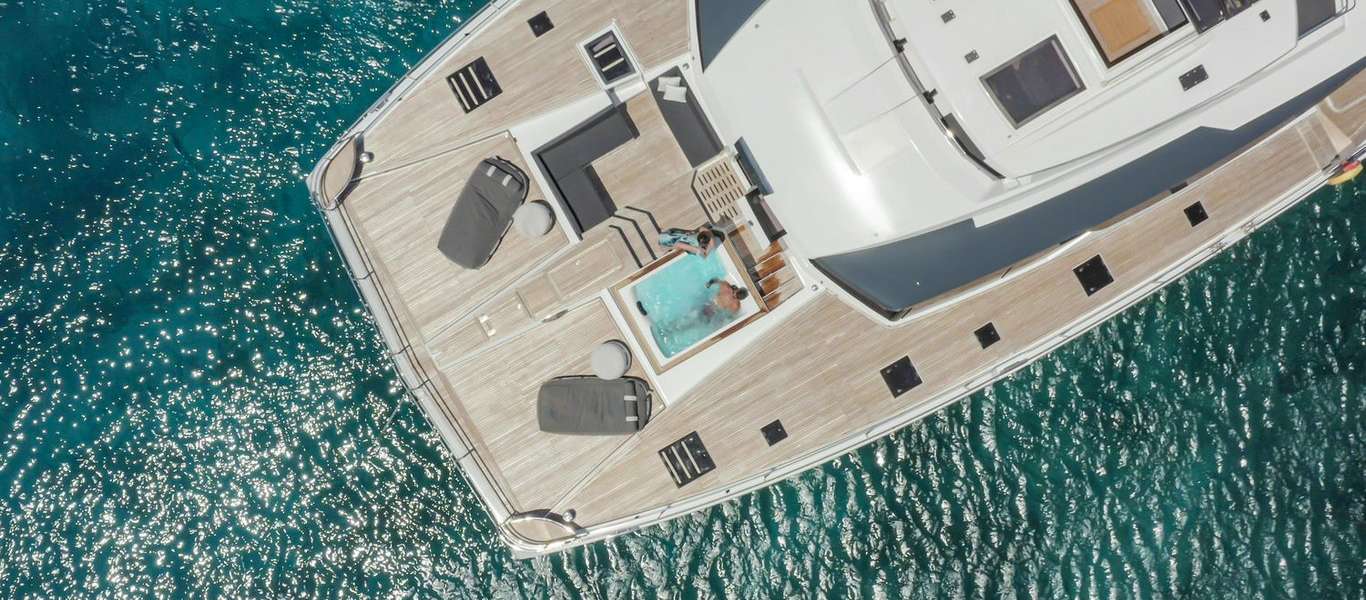 Catamarano a Motore Power 67