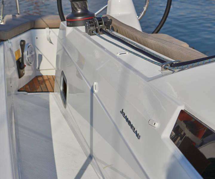 Łódź Żaglowa Sun Odyssey 410