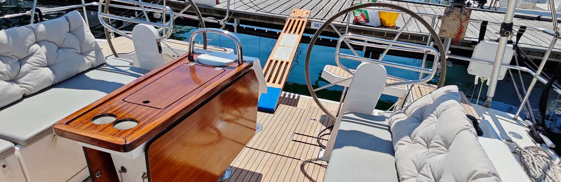 Łódź Żaglowa Bavaria C42