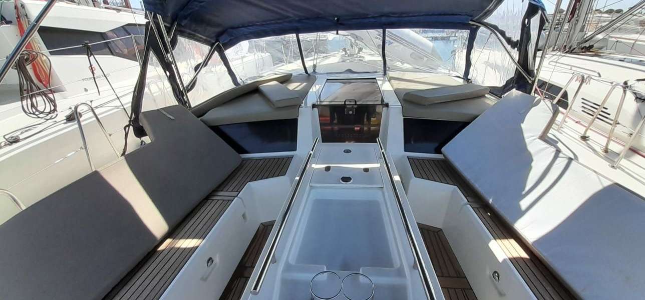 Sailboat Oceanis 46.1