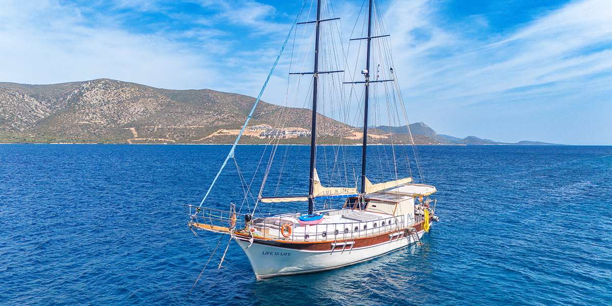 Goélette Life is Life