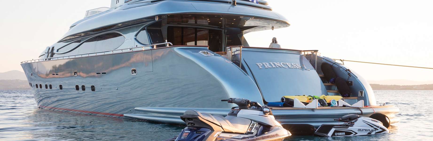 Yacht di Lusso Maiora 108