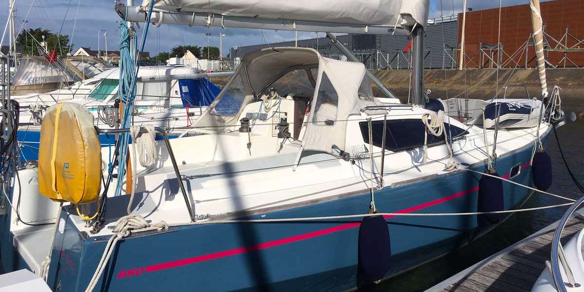 Segelboot RM 880 biquille