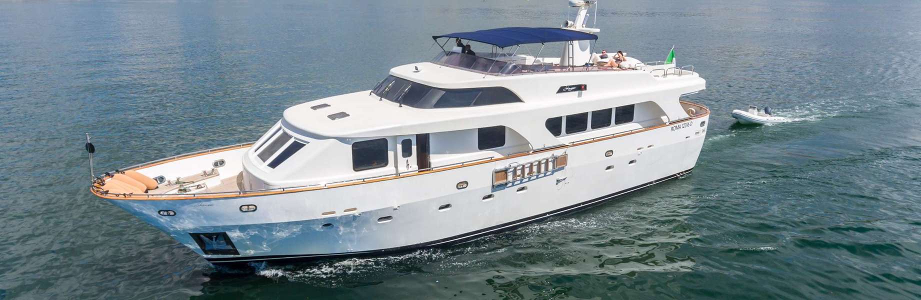Yacht Shangra