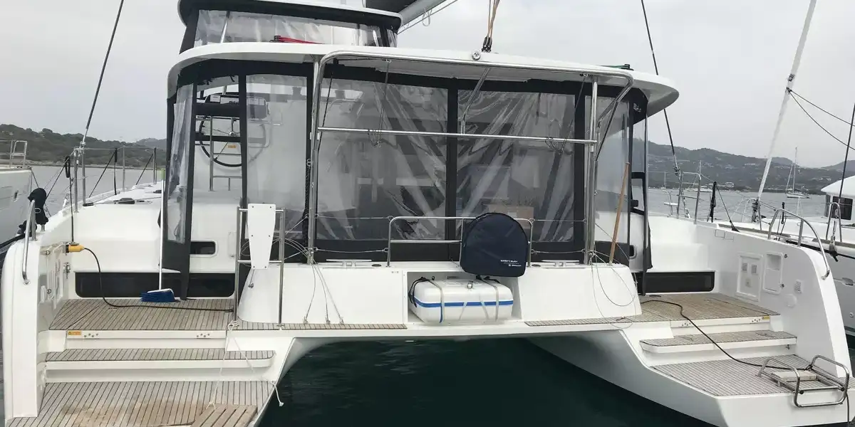Katamaran Lagoon 42