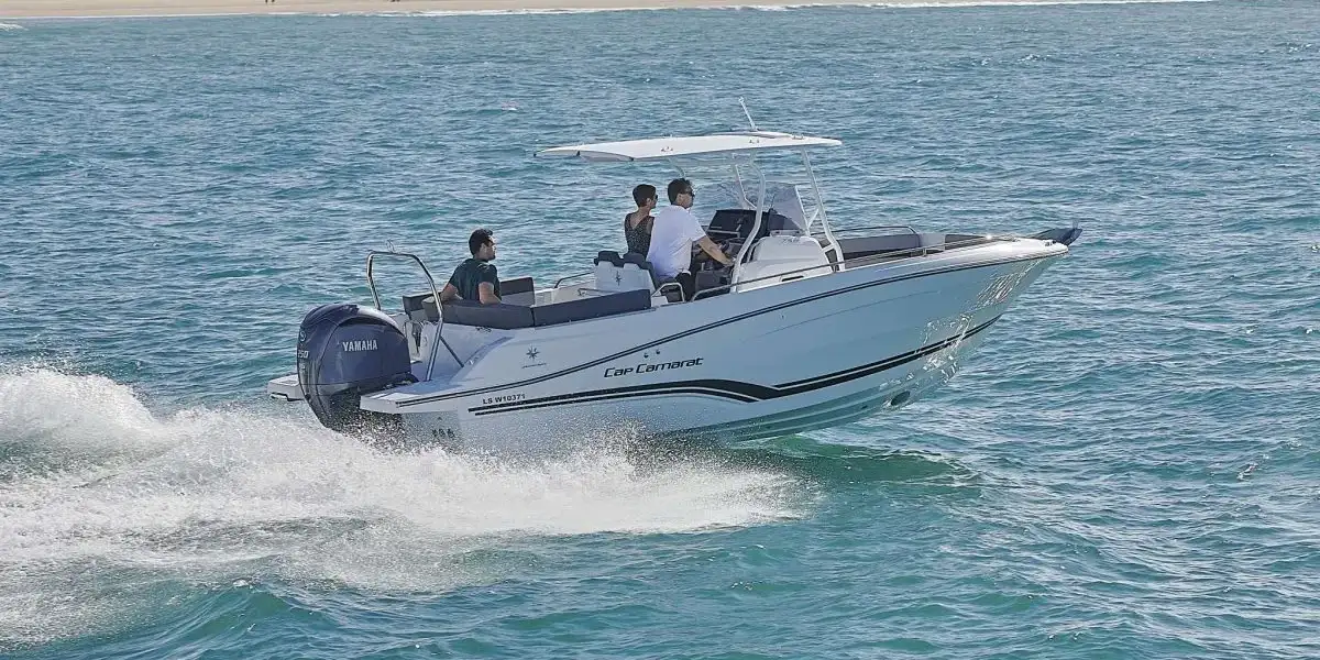 Моторная яхта Cap Camarat 7.5 CC