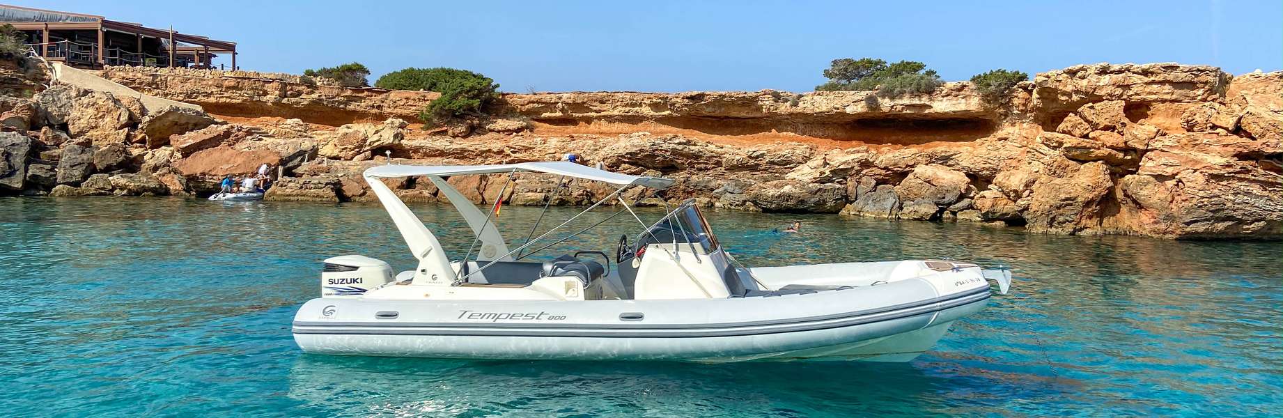 Bateau Semi-rigide Tempest 800