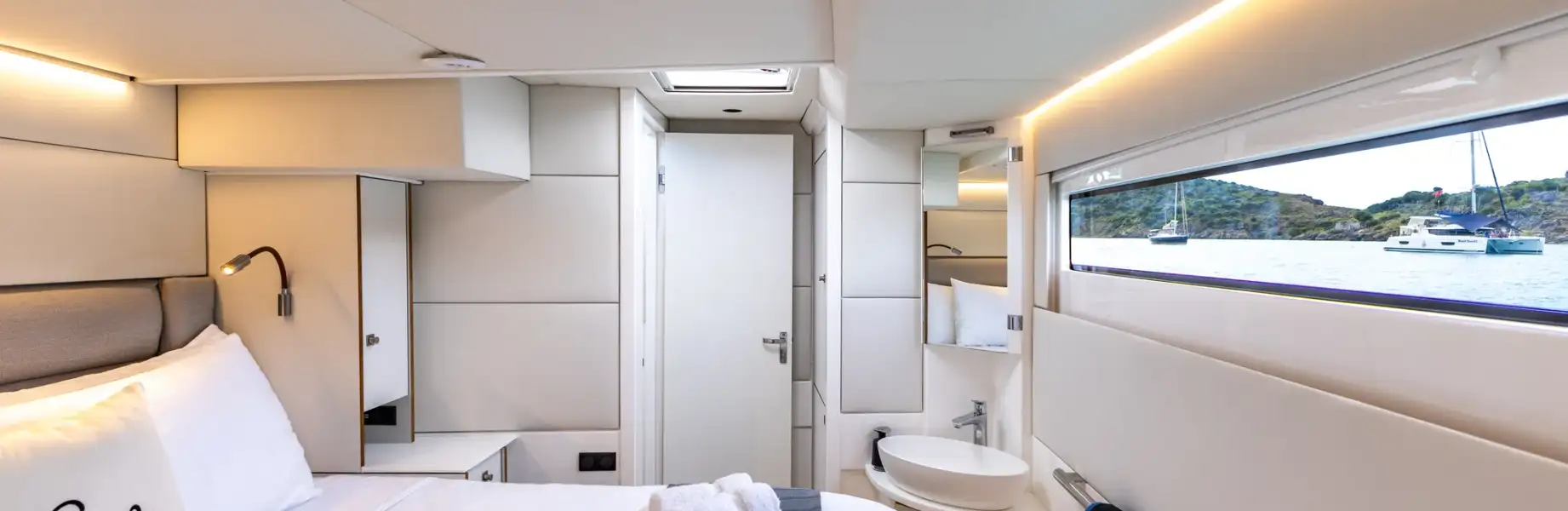 Katamaran Voyage 590