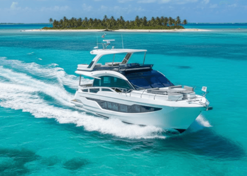 Barco a motor Galeon 640 Fly