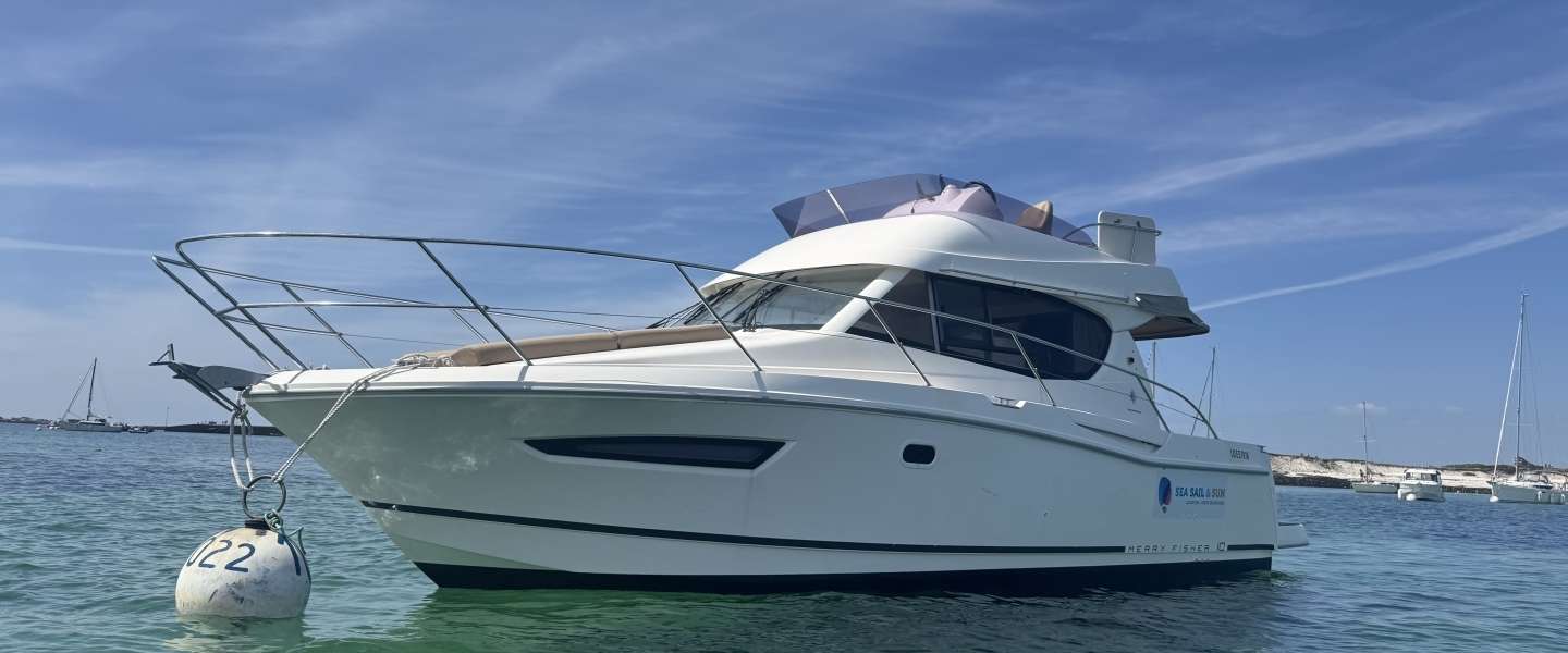 Motor boat Merry Fisher 10