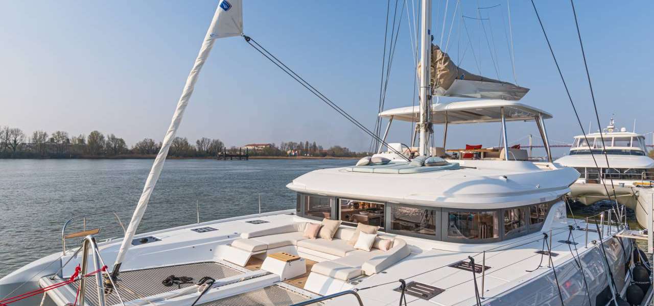 Catamaran Lagoon 55