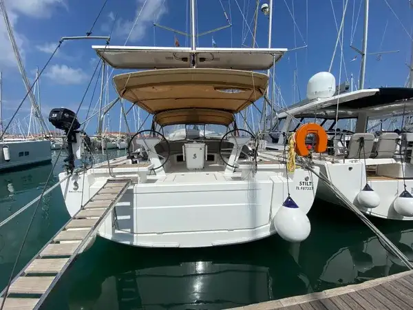 Sailboat Oceanis 51.1