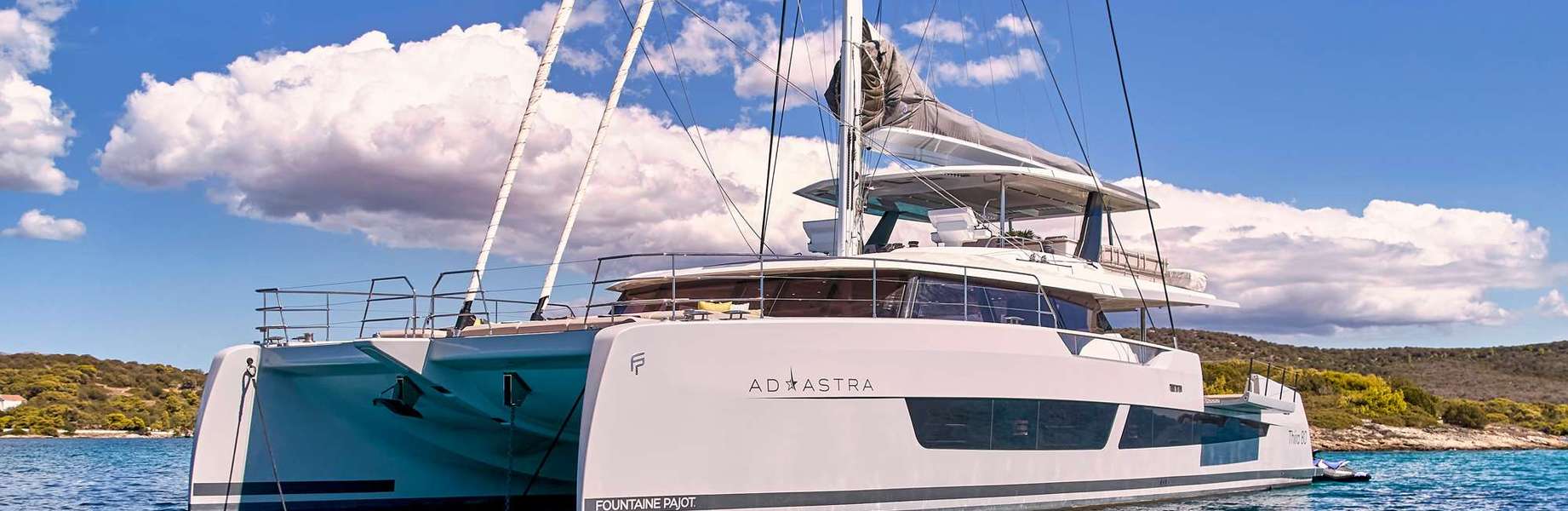 Catamarano Thíra 80