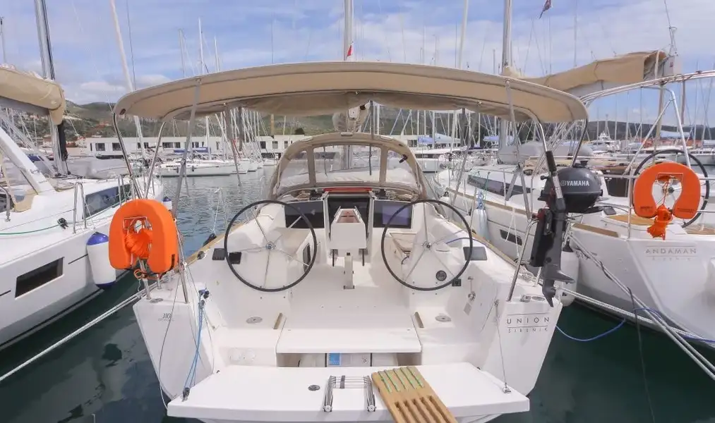 Sailboat Dufour 310 Grand Large
