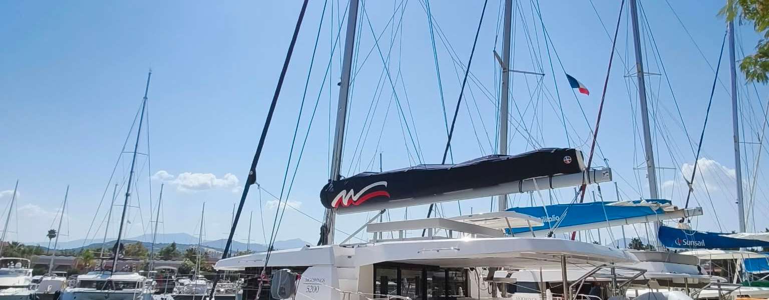 Catamaran Leopard 52