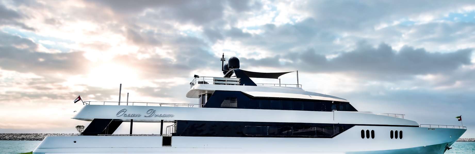 Яхта Люкс Ocean Dream 143