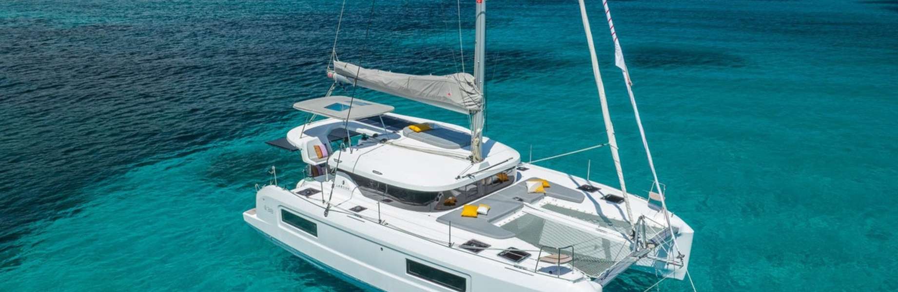 Catamaran Lagoon 38