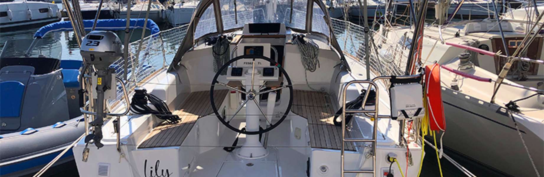 Sailboat Sun Odyssey 319