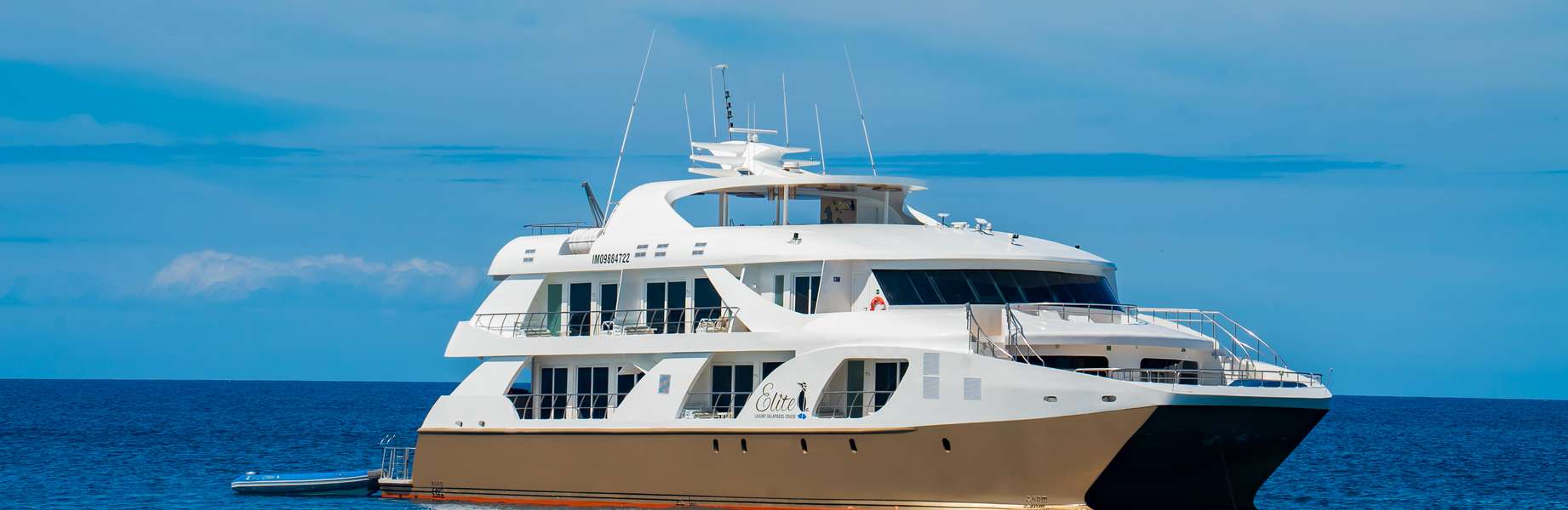 Catamarano a Motore Elite Custom