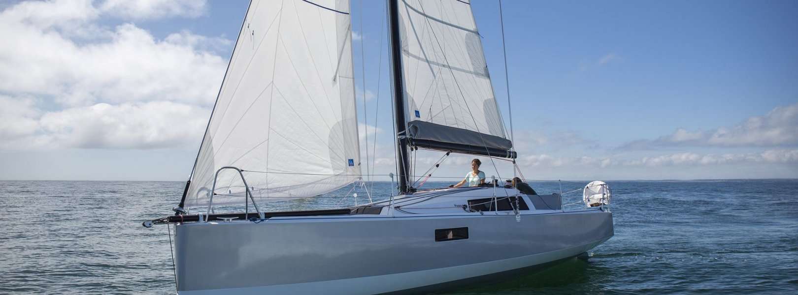 Sailboat Pogo 30