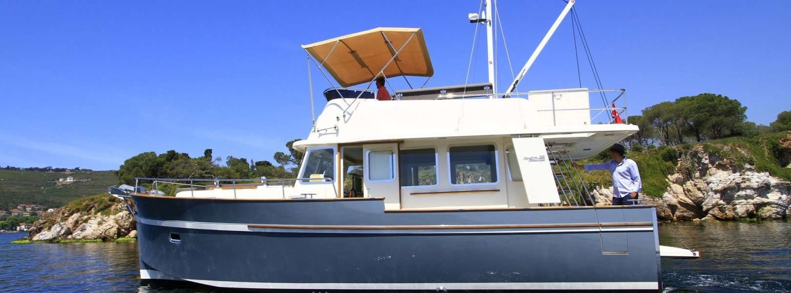 Motor boat Rhea Trawler 36