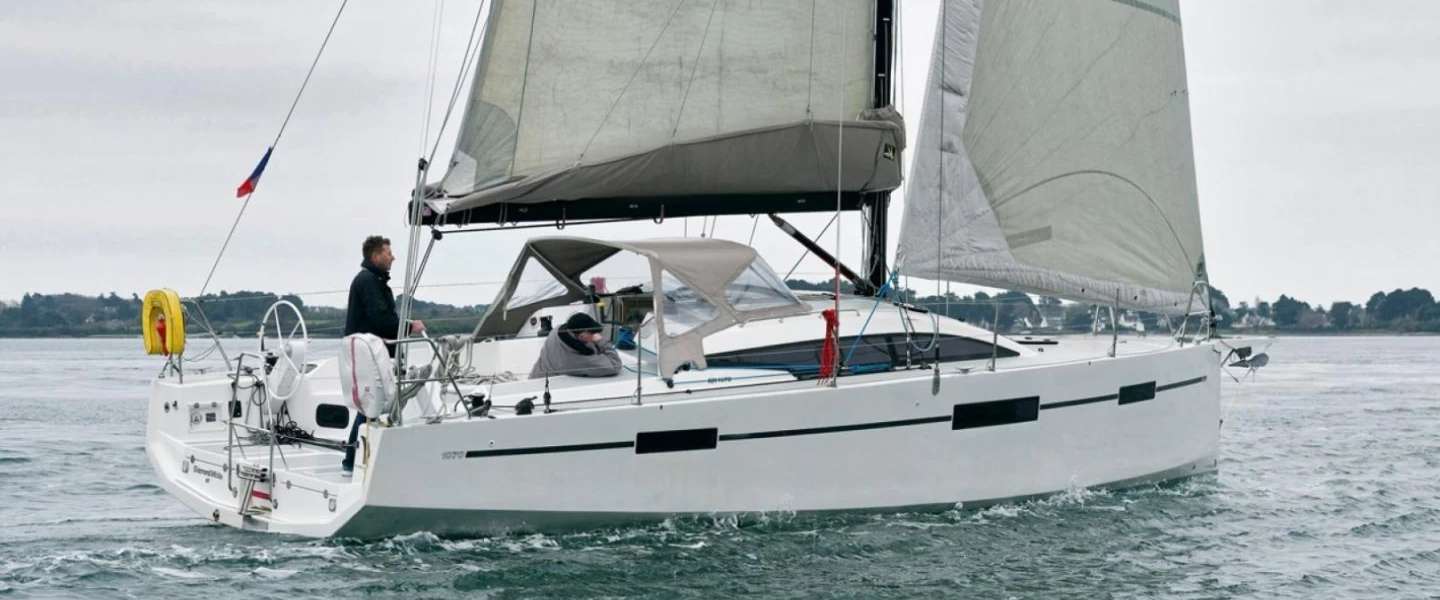 Sailboat RM 1070