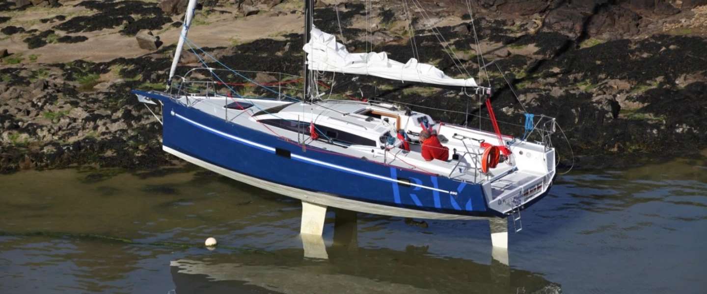 Velero RM 890