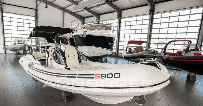 Bateau Semi-rigide Sacs Strider 900