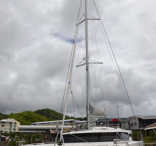 Catamaran Saona 47