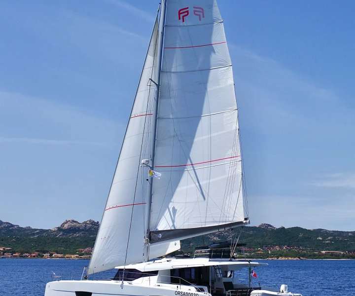 Catamaran Saona 47