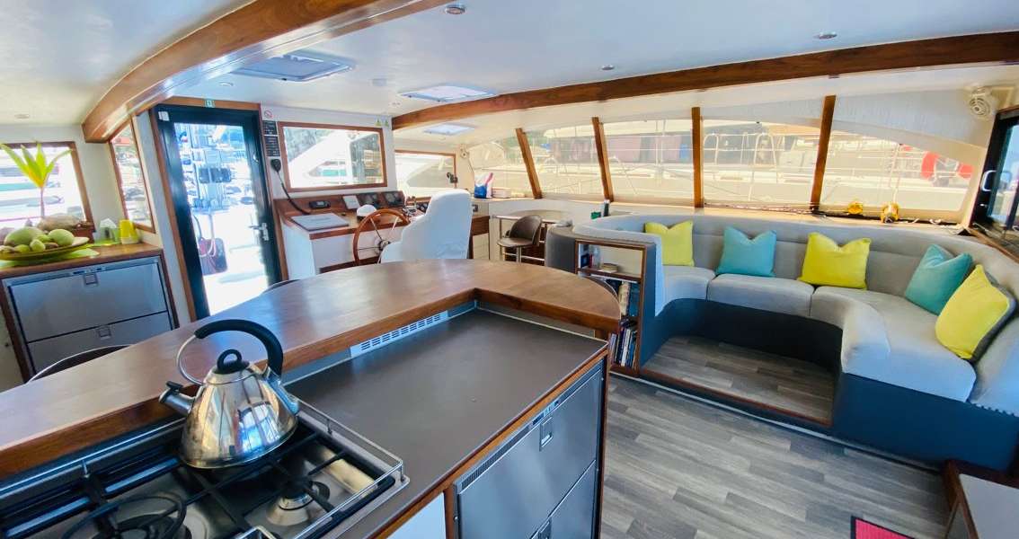 Catamaran Sea-Tribe DH550