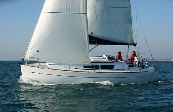 Парусная яхта Sun Odyssey 33i