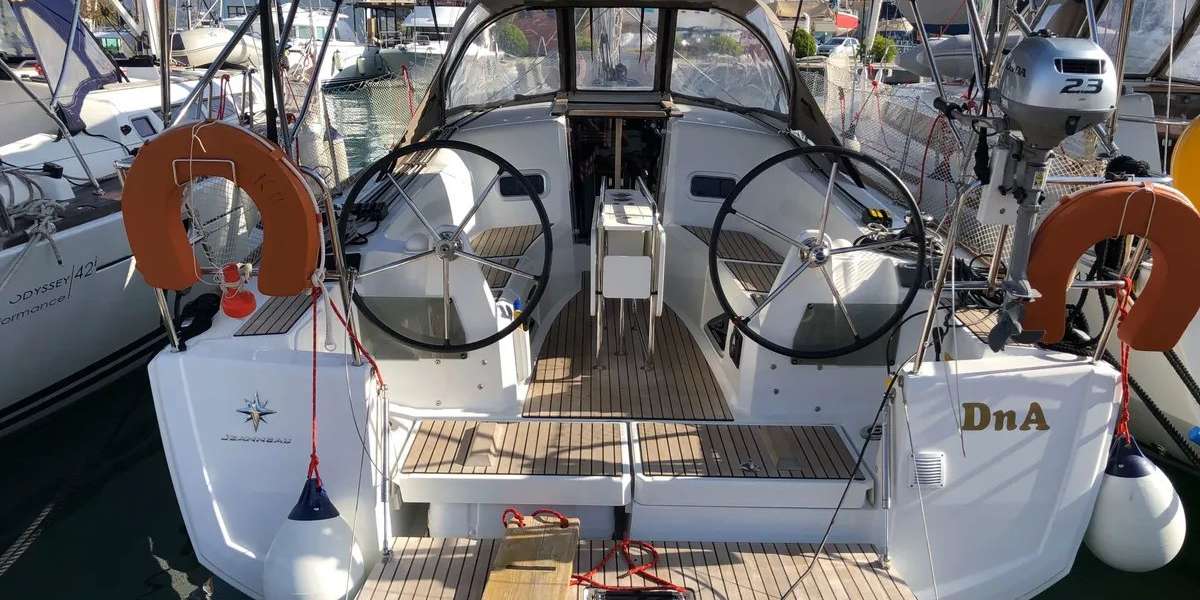 Парусная яхта Sun Odyssey 349