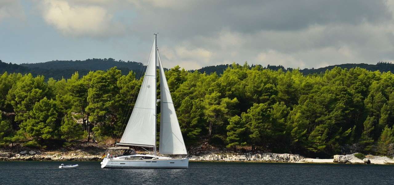 Sailboat Sun Odyssey 349