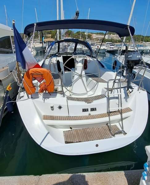 Sailboat Sun Odyssey 36i