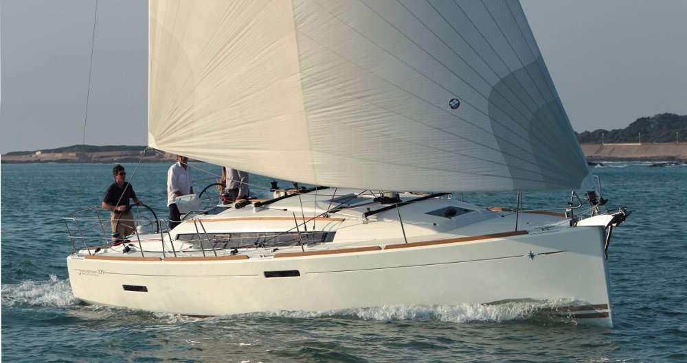 Velero Sun Odyssey 379