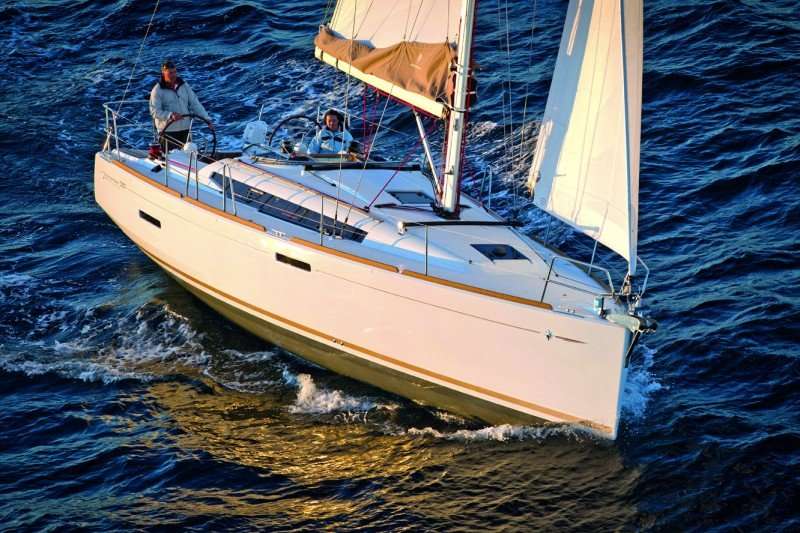 Velero Sun Odyssey 389