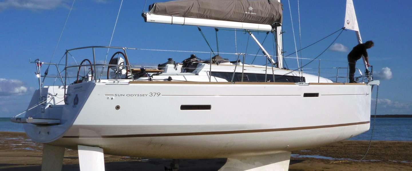 Парусная яхта Sun Odyssey 389
