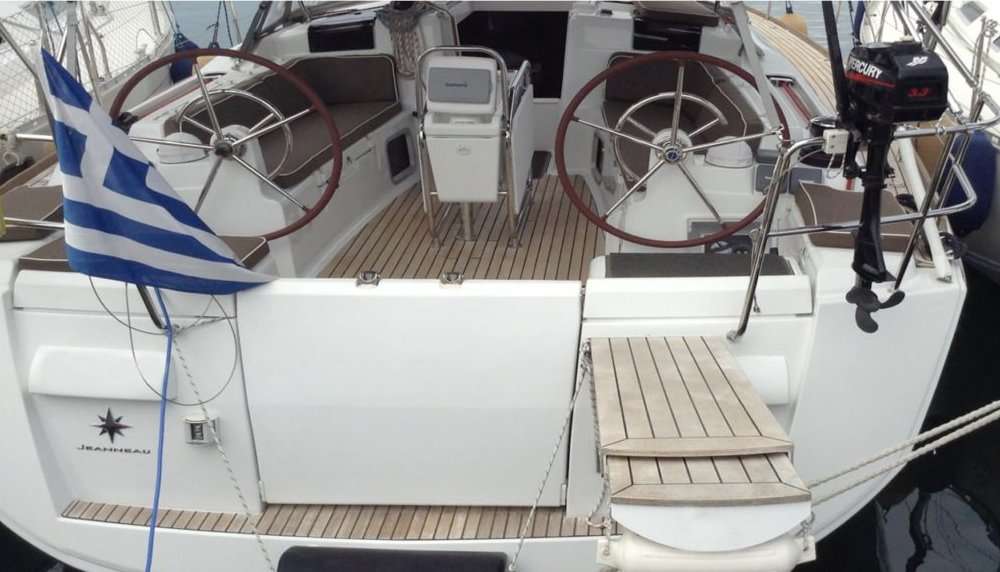 Парусная яхта Sun Odyssey 409