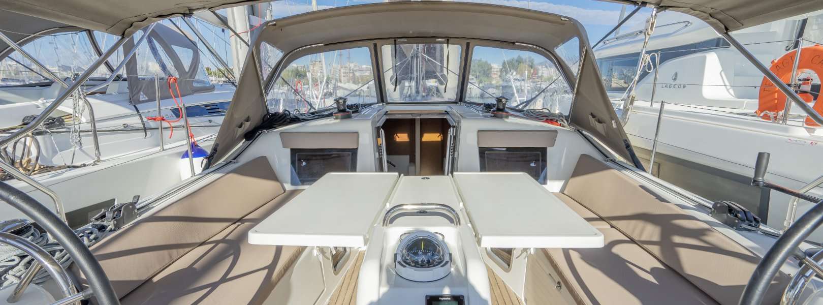 Łódź Żaglowa Sun Odyssey 410