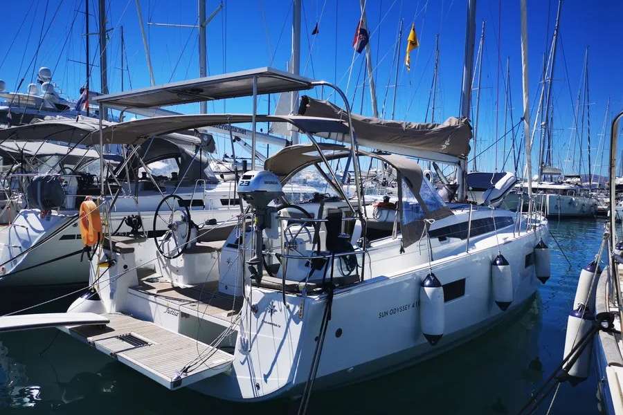 Segelboot Sun Odyssey 410