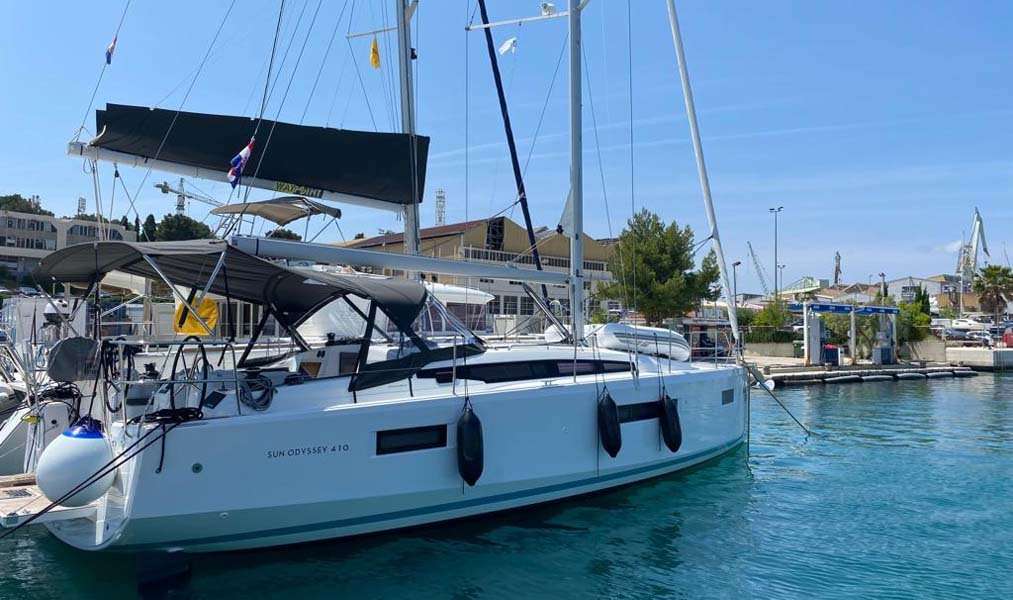 Парусная яхта Sun Odyssey 410