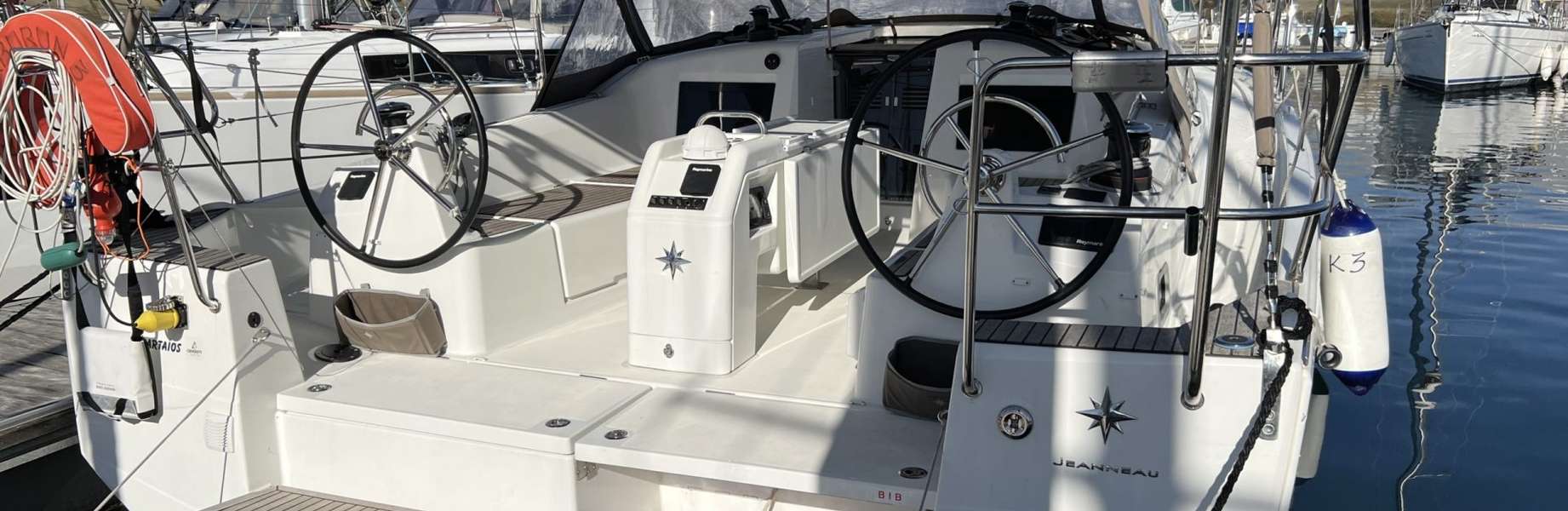 Sailboat Sun Odyssey 410