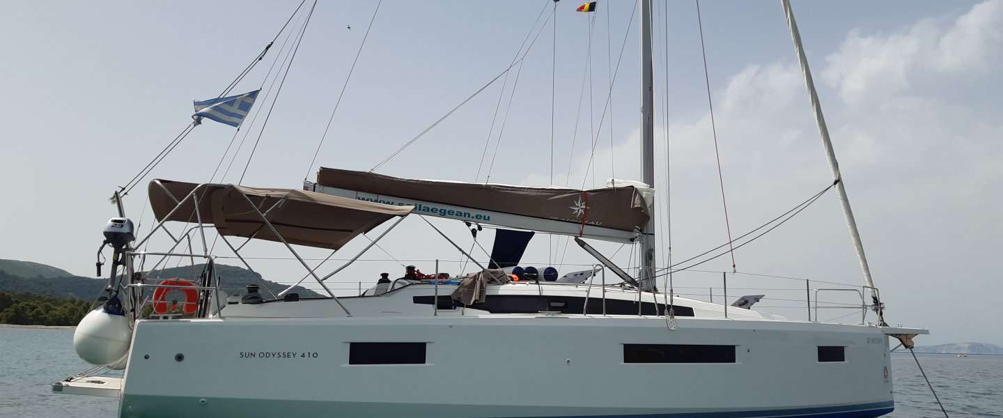 Sailboat Sun Odyssey 410