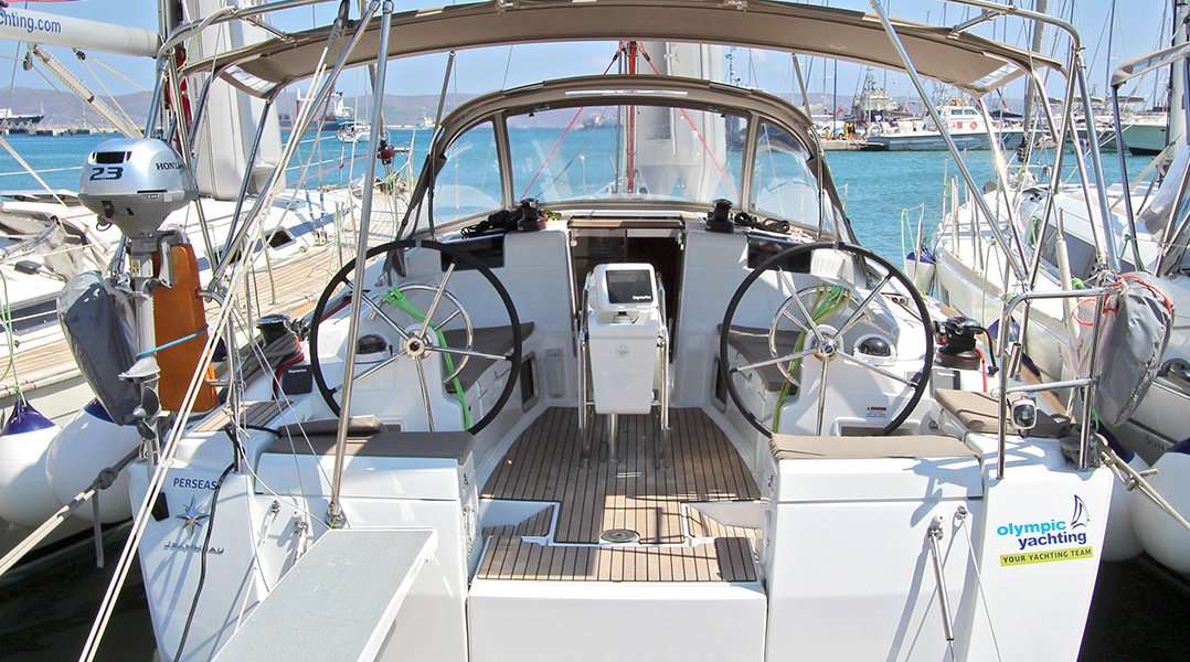 Парусная яхта Sun Odyssey 419